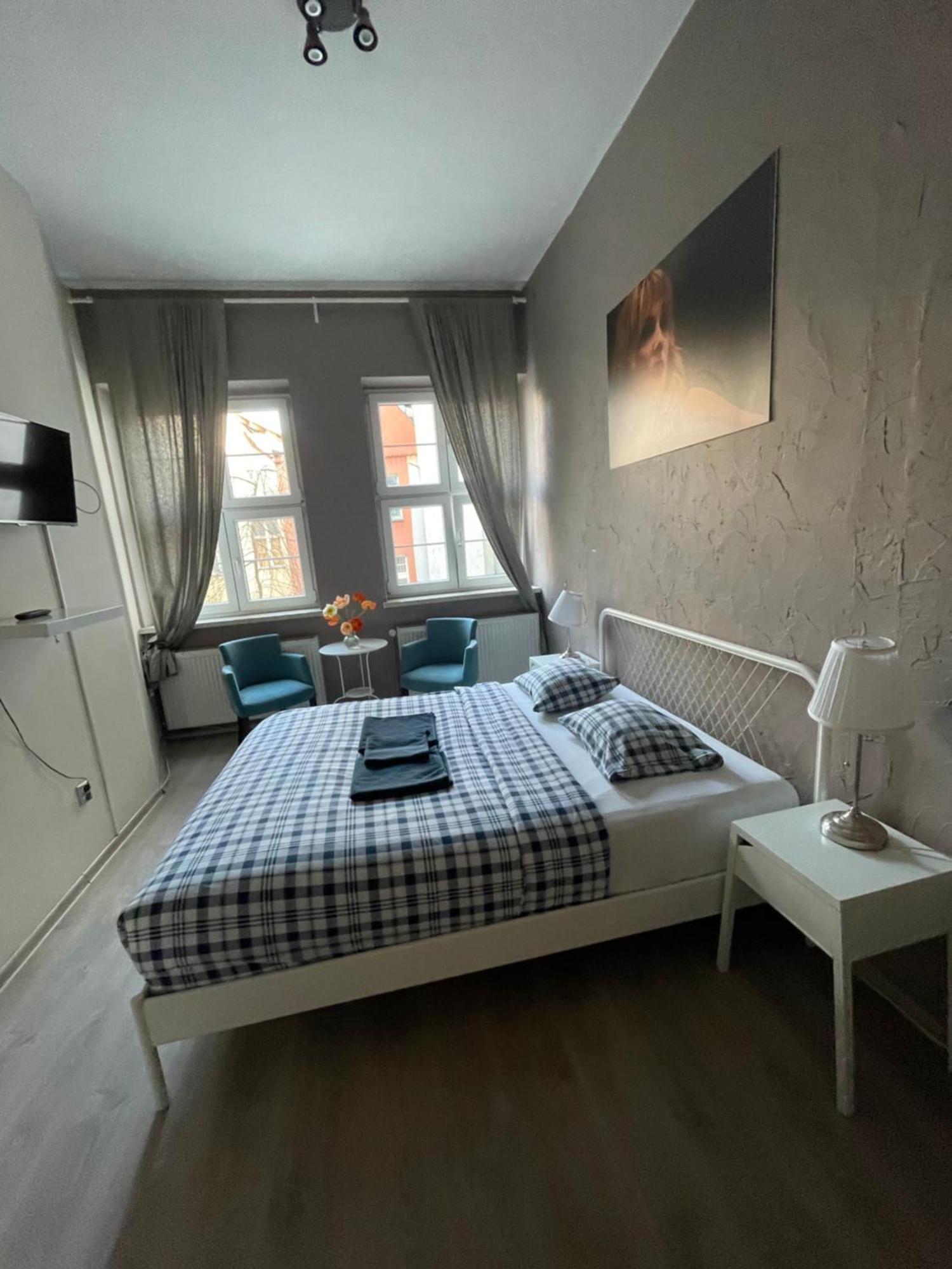 Kolysanka Private Rooms In Old Town Poznan Exterior photo