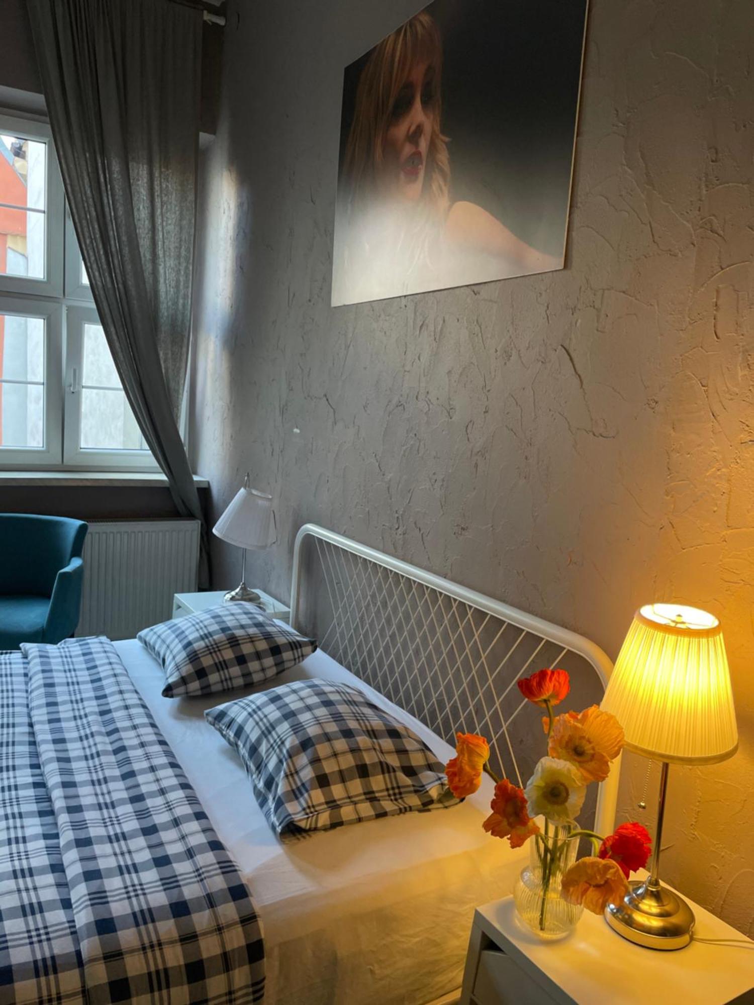 Kolysanka Private Rooms In Old Town Poznan Exterior photo