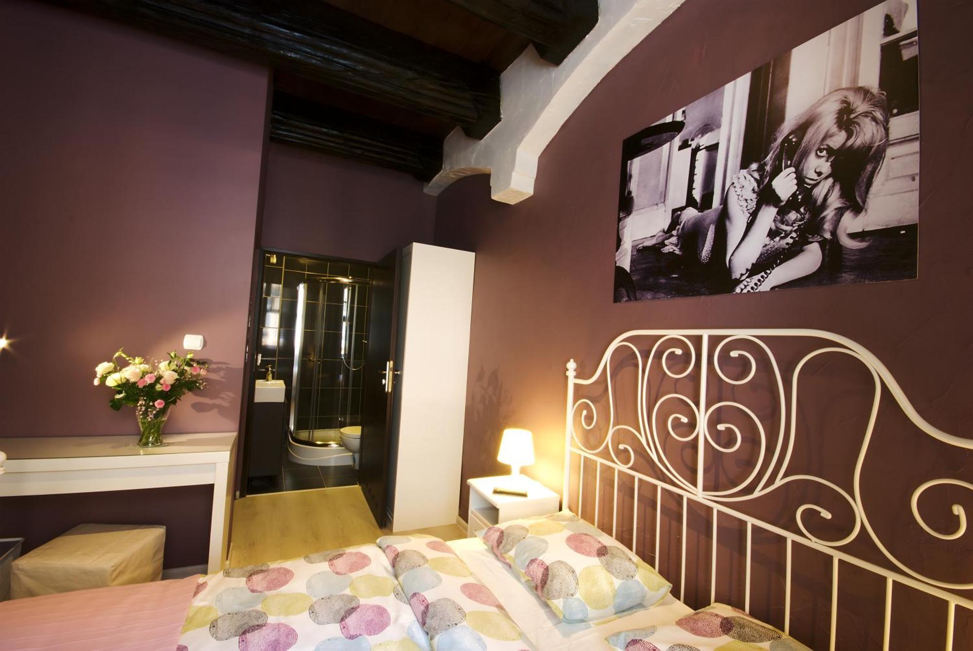 Kolysanka Private Rooms In Old Town Poznan Exterior photo