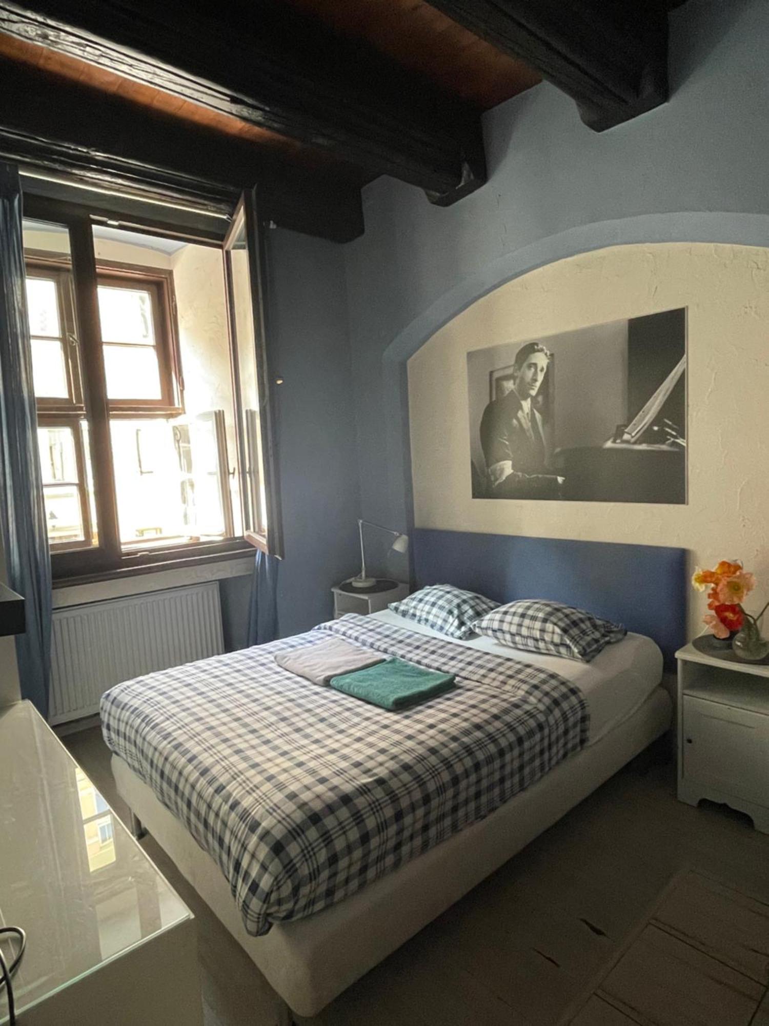 Kolysanka Private Rooms In Old Town Poznan Exterior photo